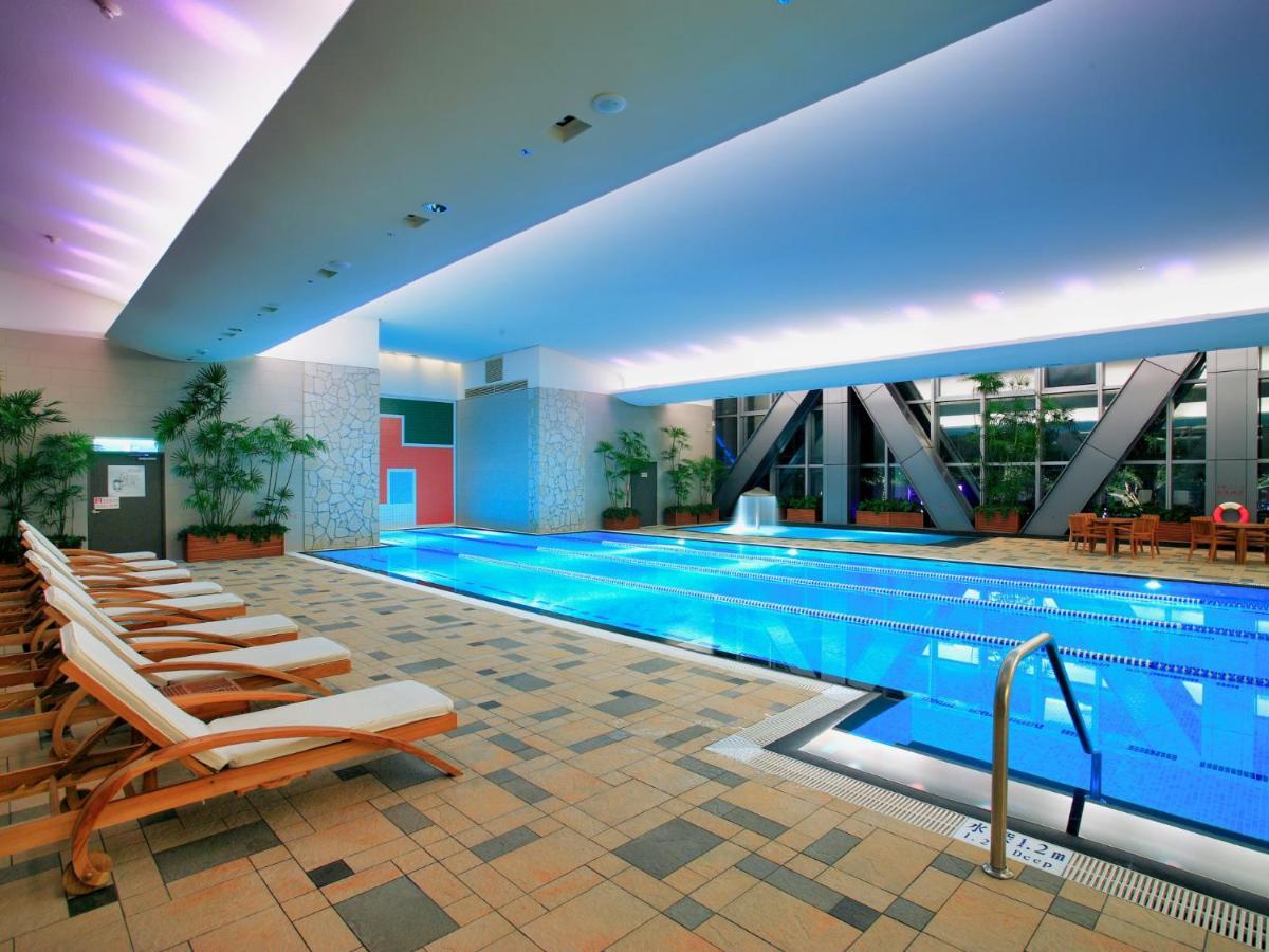 Windsor Hotel Taichung Exterior photo The pool at the Mandarin Oriental, Munich