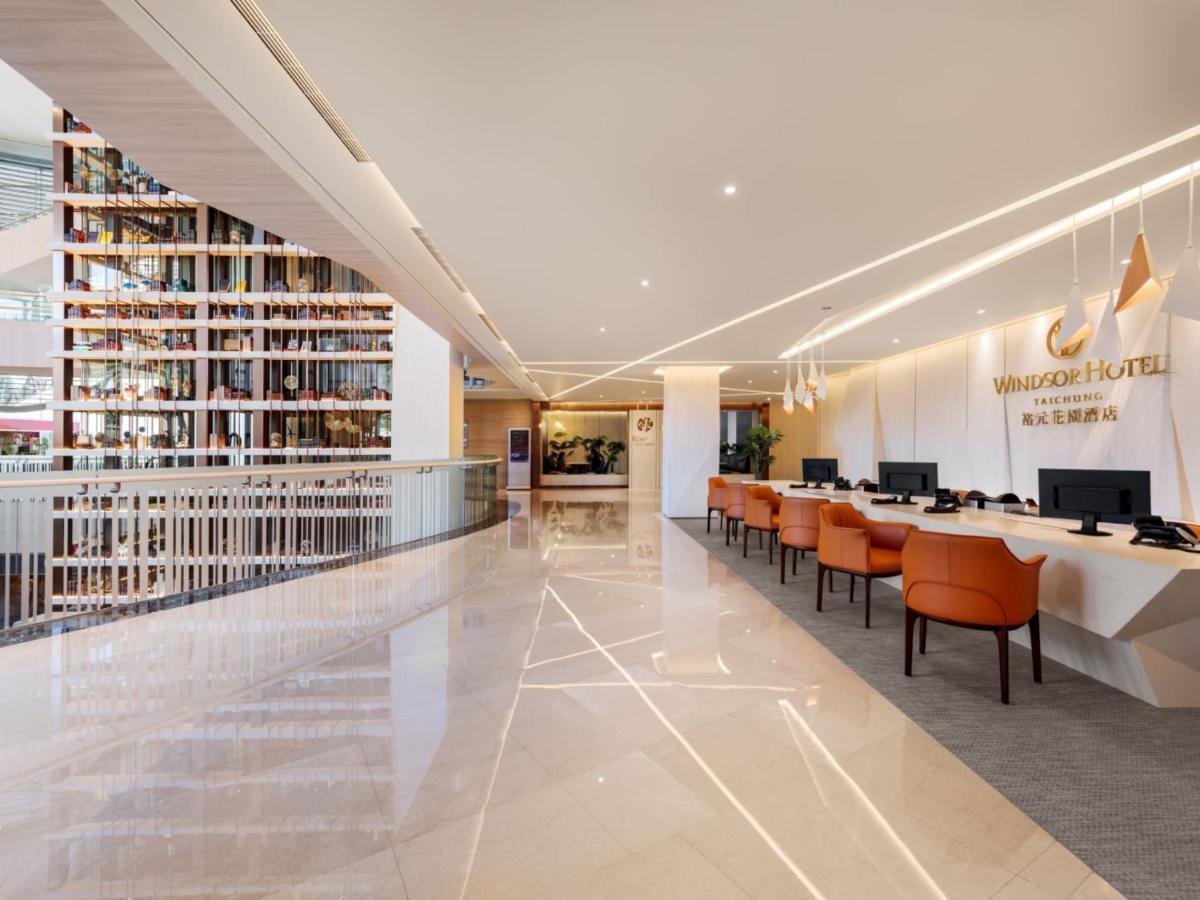 Windsor Hotel Taichung Exterior photo Business Center