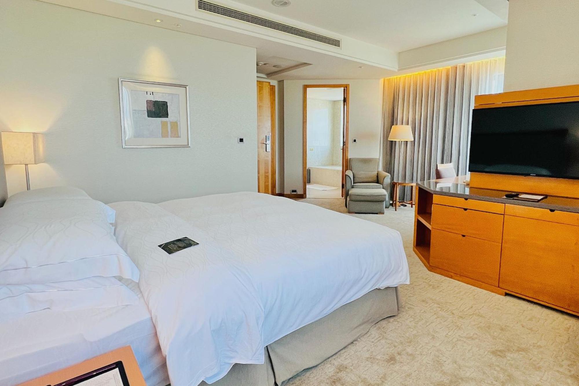 Windsor Hotel Taichung Room photo A room at the hotel