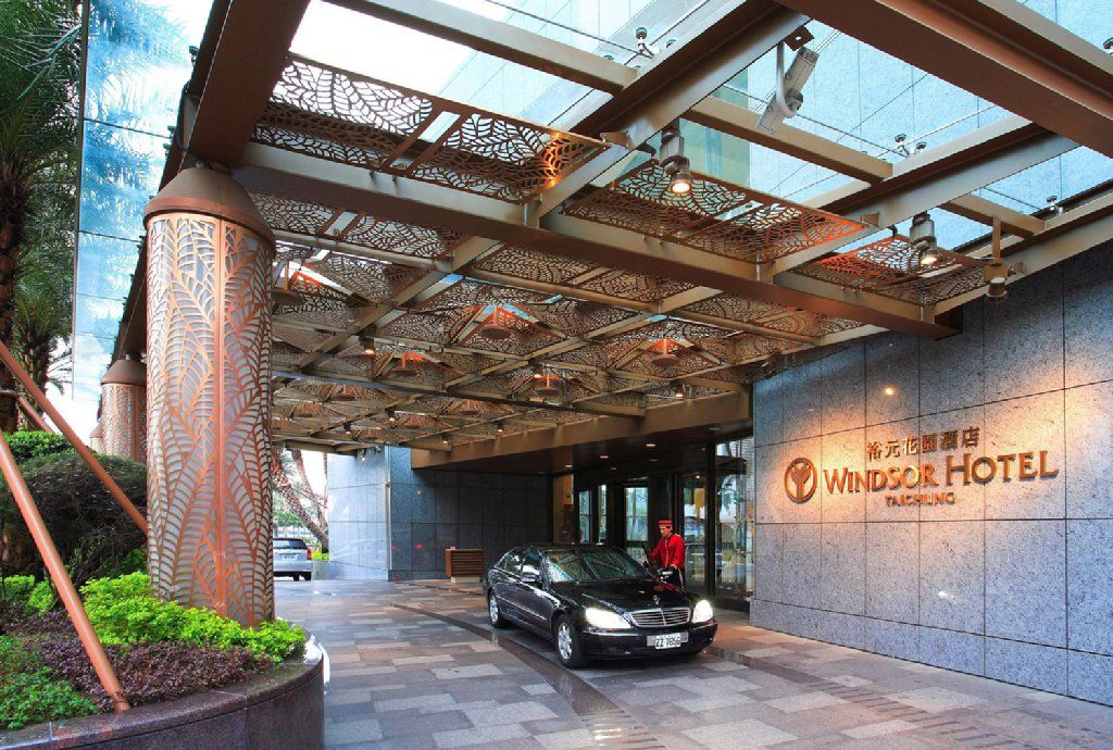 Windsor Hotel Taichung Exterior photo The Windsor Hotel